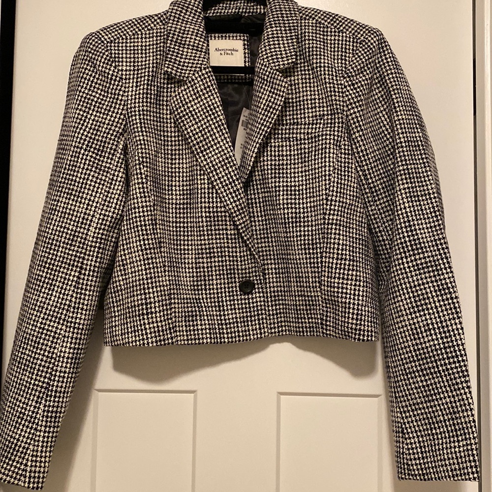 Abercrombie and fitch cropped blazer